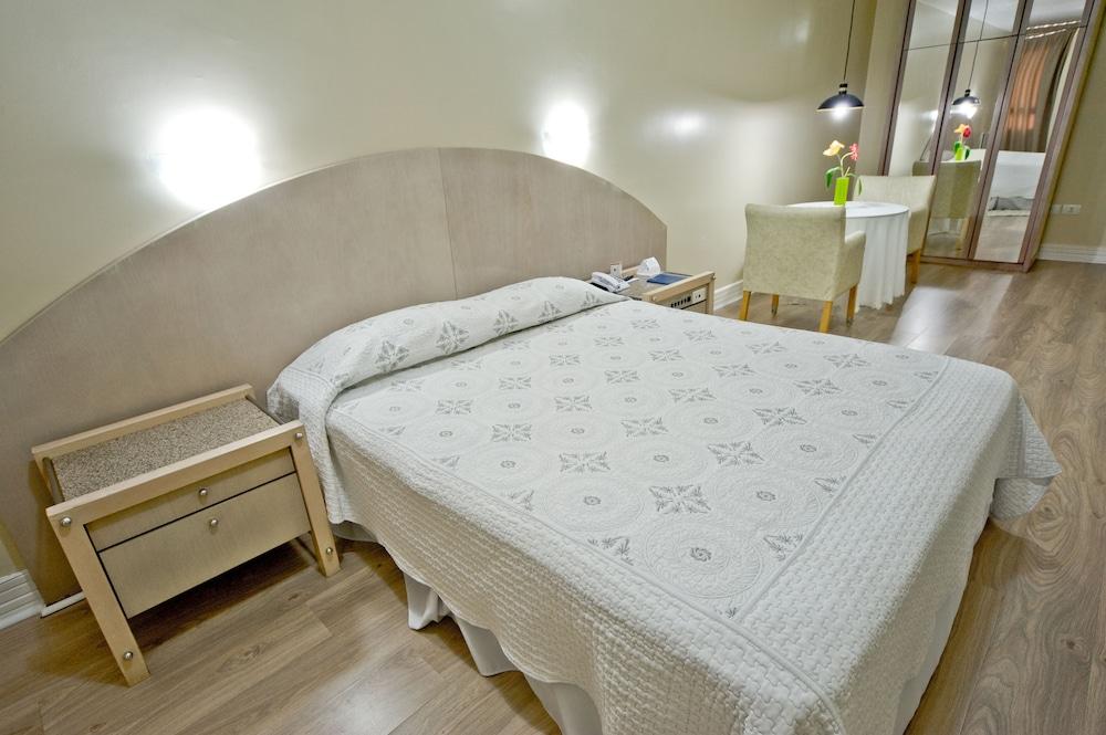 Hotel Nacional Torres 3*